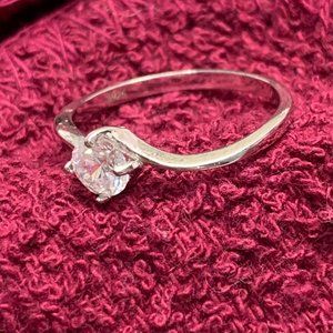 .925 Sterling CZ Ring. Size 6-3/4. Preowned. (585)
